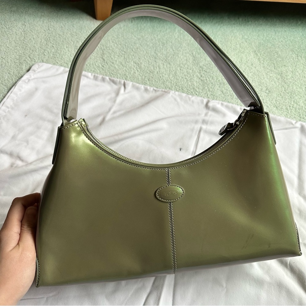 Tods vintage lime green patent leather shoulder bag